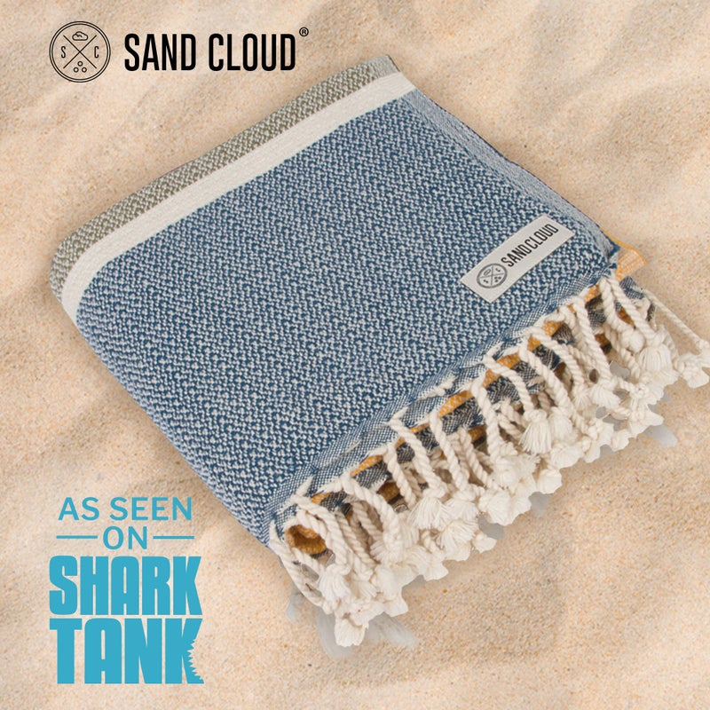 Sand Cloud منشفة شاطئ ساند كلاود - خالية من الرمال - 100% خيوط قطن تركي عضوي - منشفة سريعة الجفاف للشاطئ، النزهات، البطانيات أو الاستحمام - كما تم عرضها في برنامج شارك تانك - ألوان زرقاء - Image 2